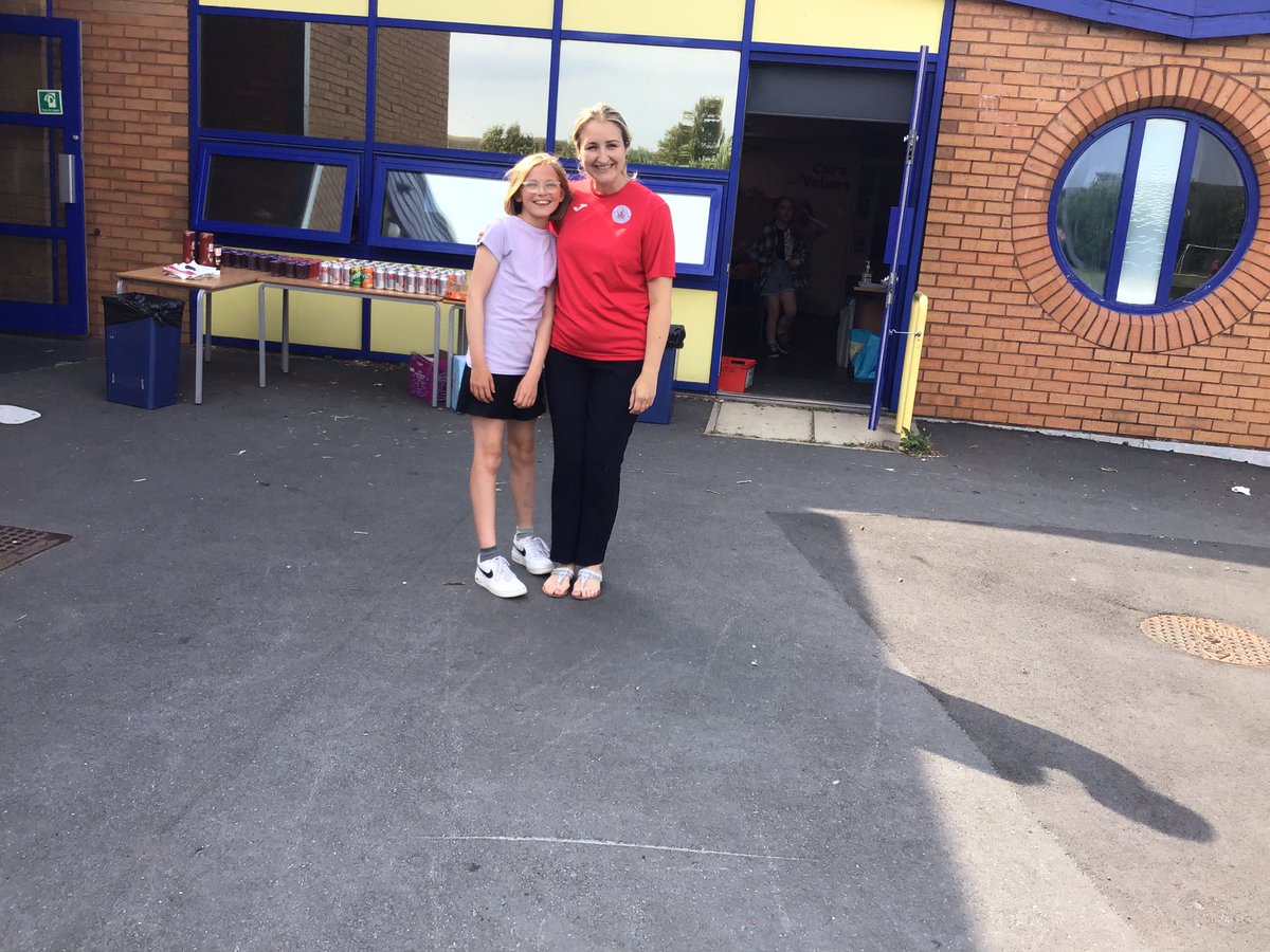 Class7CliftonPS's tweet photo. Our Year 6 BBQ was brilliant! We had such fun! Prepare for some photographs 💦 🍔 https://t.co/ftUf5twGTk