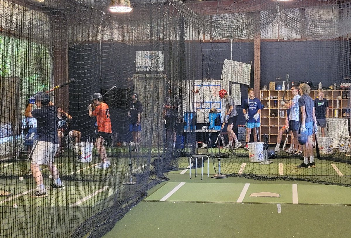 PBBplayerDev's tweet photo. It's a "Great Day to be Alive" in #Club30062
Last Wednesday workout / open field of the summer!
School starting next week!
Final workout Thursday at 11AM!
#ParadisecityUSA https://t.co/9Od9ThHOVI