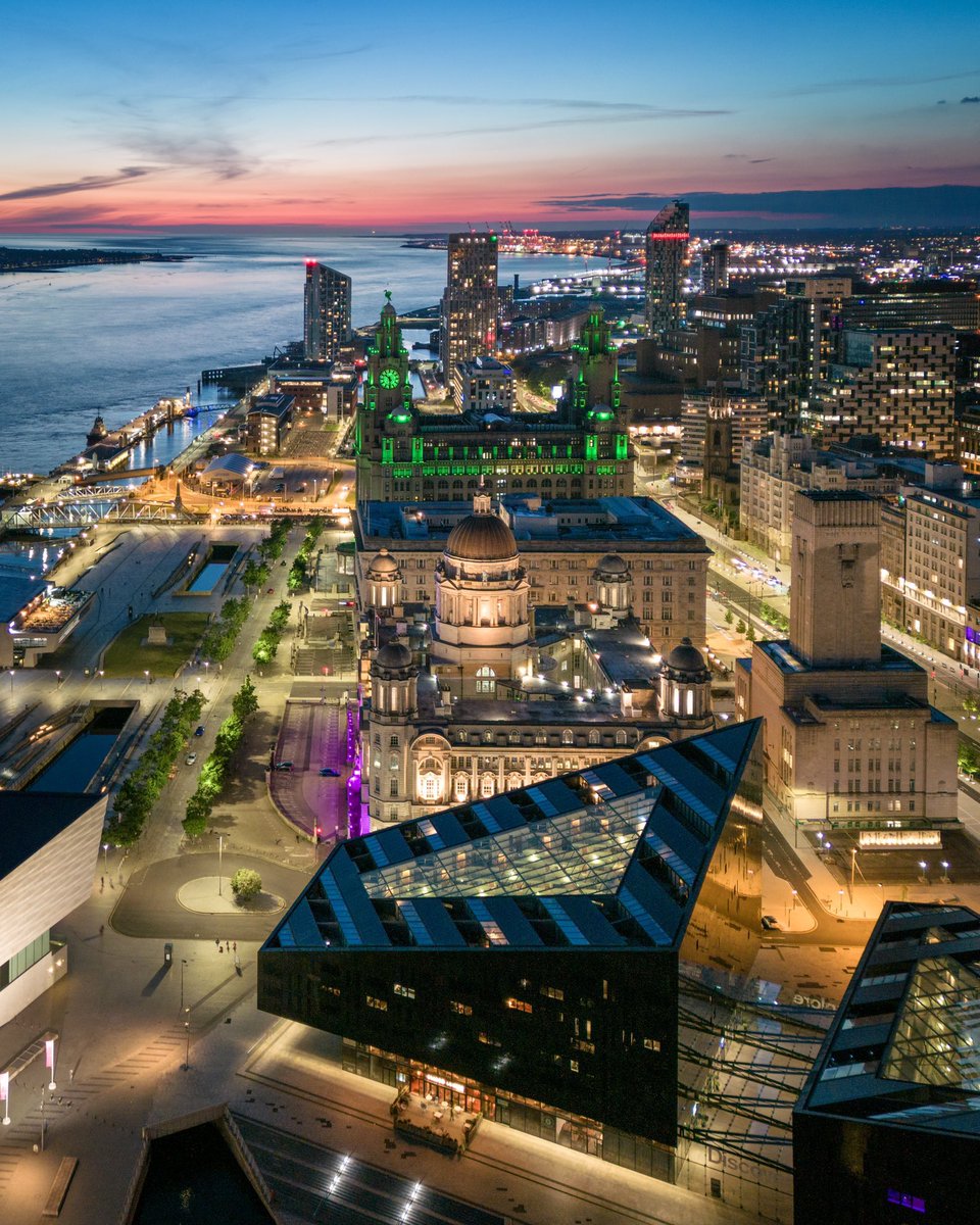 This is Liverpool 😍

📸 <a href="/Geoff_Drake/">Geoff Drake</a>