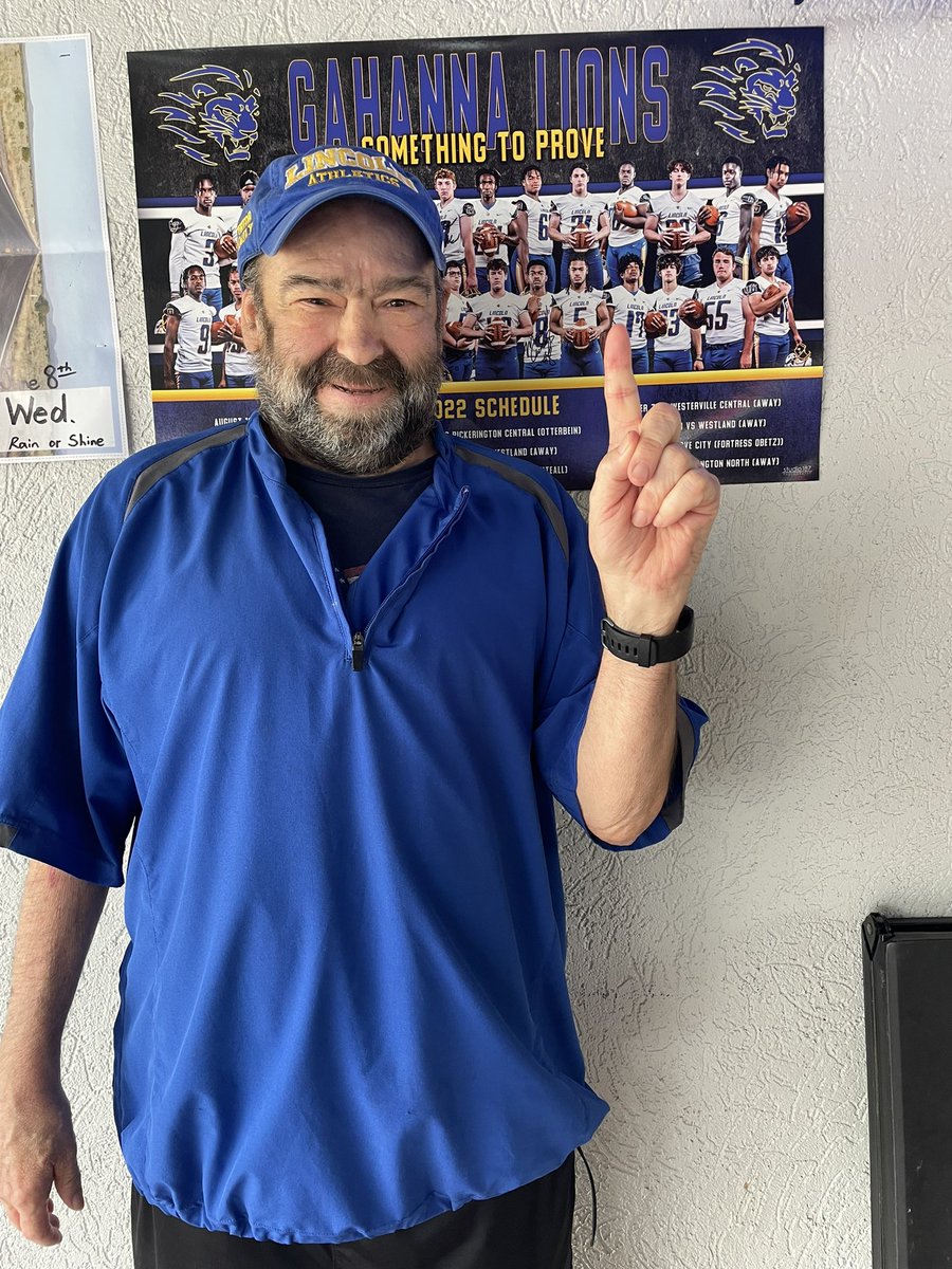 #WilliamWednesday aka Gahanna Bill is excited and ready for the season!
#WeAreLions 💙💛