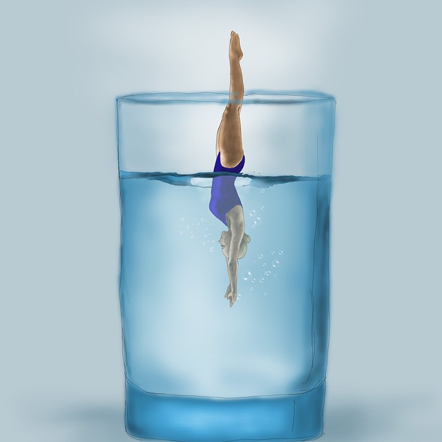 BoatingOnLI's tweet image. There's a #heatadvisory in effect.🌞 What must boaters do and know?
🧊Drink plenty of water boatingmagli.com/2019/08/01/kee… 
🧴Apply sunscreen 
boatingmagli.com/2019/05/01/sun…
🥵Relieve heat emergencies 
boatingmagli.com/2019/07/01/eas… 
🐶 Protect pets
boatingmagli.com/2019/06/28/boa…
#heatwavetips #Heatwave2022