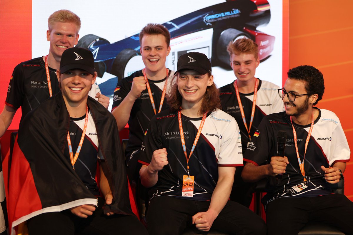 Already one week ago since we won the Knock-Out races at the world finals 2022. What an insane feeling it was!