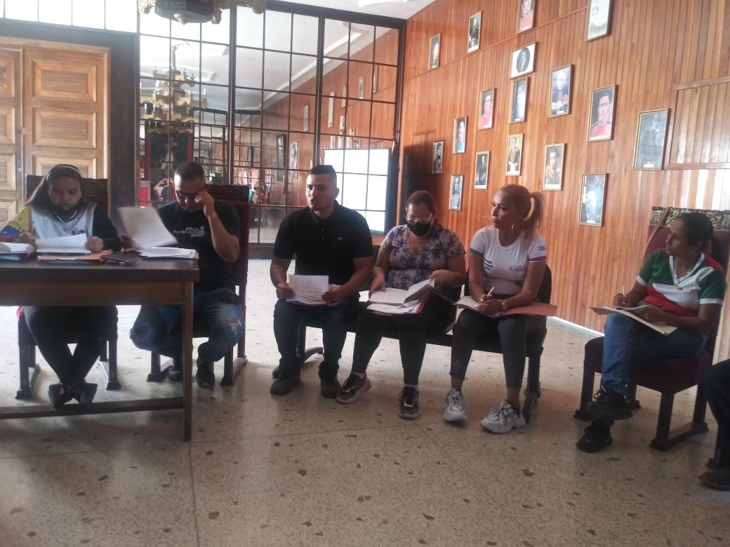 Sesión extraordinaria de la Cámara municipal con la propuesta del Día del Sombrero, homenaje a los cultores @alcaldiatruji_1 @MPPEDUCACION @_LaAvanzadora @WuikelmanAngelP @ViceComunidades @DGCPatrimonioy2 @DGEFDMPPE @DGCE_MPPE @RosangelaOrozco @Gerardo4fPsuv @carloscontigo