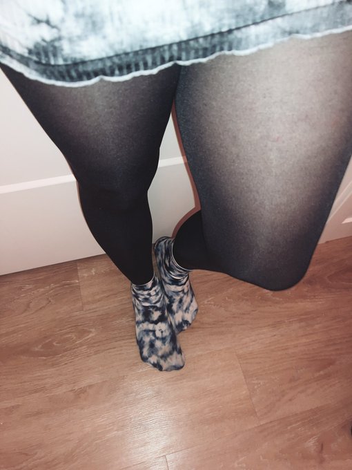 2 pic. Got a new dress, wanted to share!

#femboy #nsfwtw #onlyfans #onlyfanspromo #sissybois #sissy