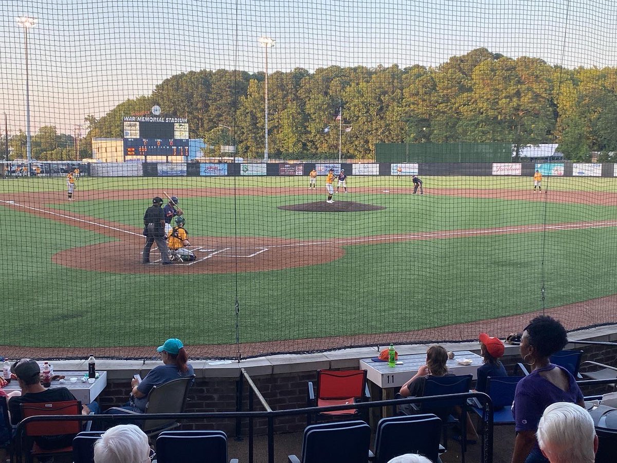 jmusrbov tweet media