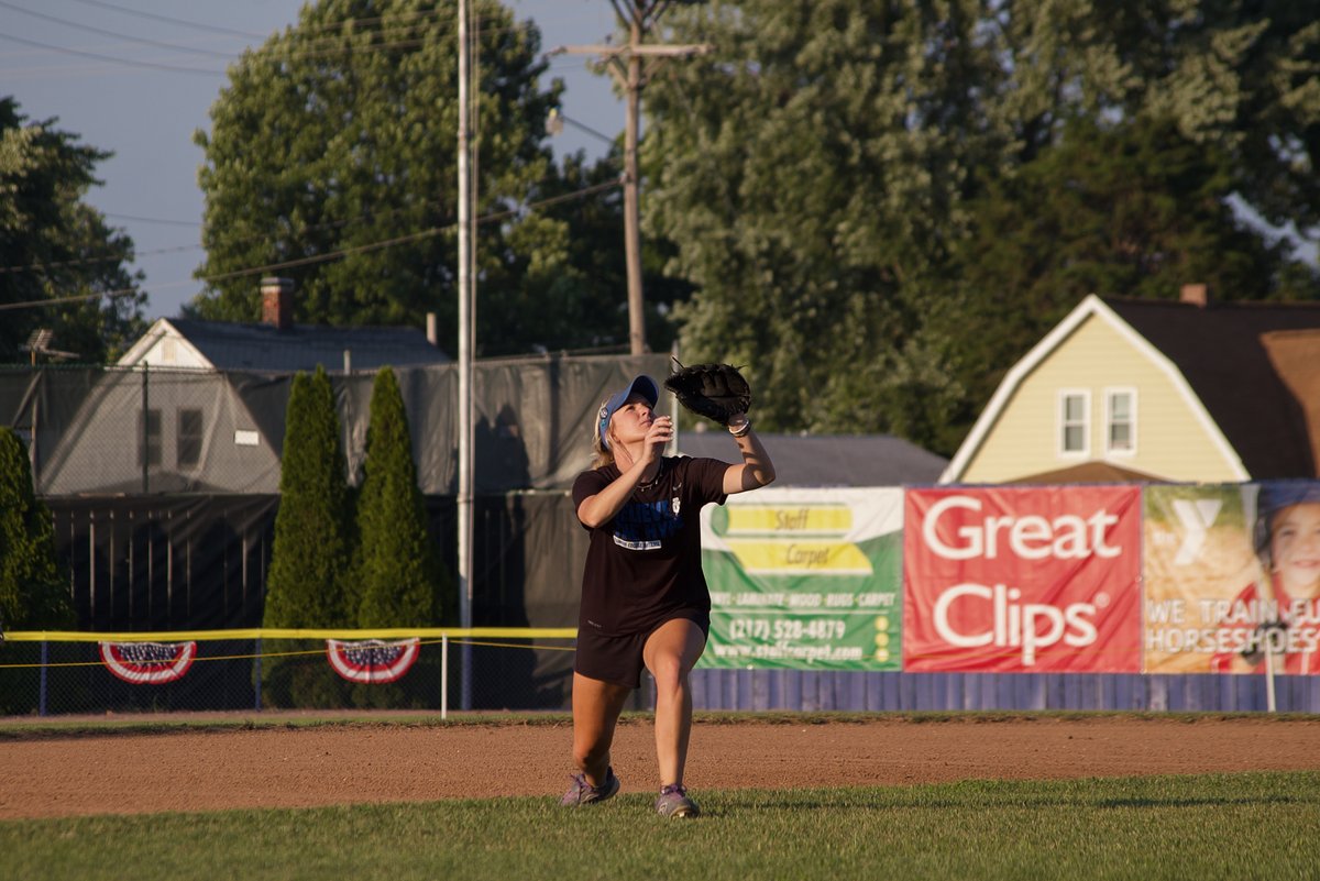 ShoesBaseball's tweet photo. The girls got some practice in before Battle of the Sexes tomorrow night! Come on out and watch them take on the Lucky Horseshoes in a fast pitch softball exhibition for just $5! 

🎟 https://t.co/0kMw1KtgpK https://t.co/eSscdGo68O