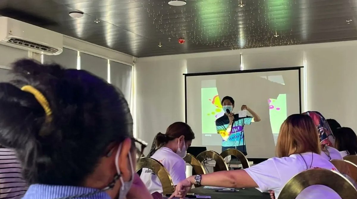 worldhopeorg's tweet image. 75 #socialworkers who provide support to #OSAEC #survivors attended a #SelfCare Training seminar! 💛 Our training went over: 

🌱Symptoms of burnout &amp;amp; fatigue
🌱Types of self-care practices
🌱Tips to improve physical health and well-being