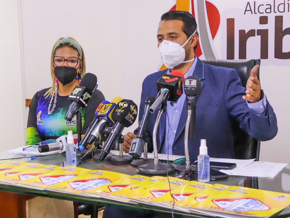 Agradezco y reconozco el esfuerzo y voluntad de quienes están iniciando la construcción de sus negocios y espacios que aportarán a una actividad productiva. Debemos seguir simplificando trámites, luchando contra la corrupción y automatizar los procesos.