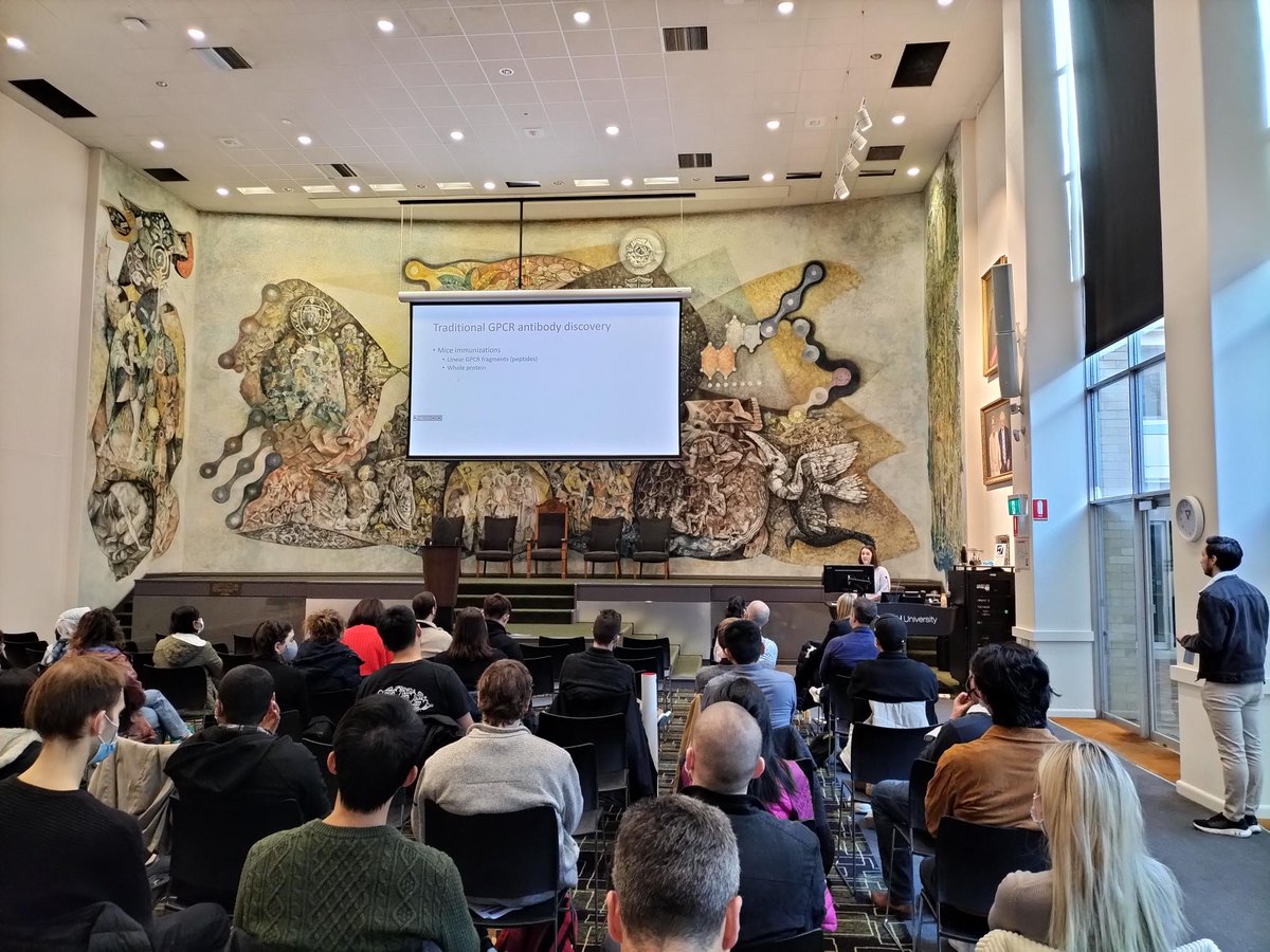 Morning session of students talks at #MPG2022 starting with Lisa Williams from <a href="/TheFlorey/">The Florey</a>