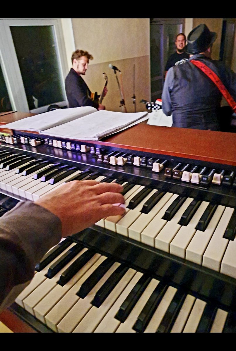 My favourite keyboard 🤗 #hammond
