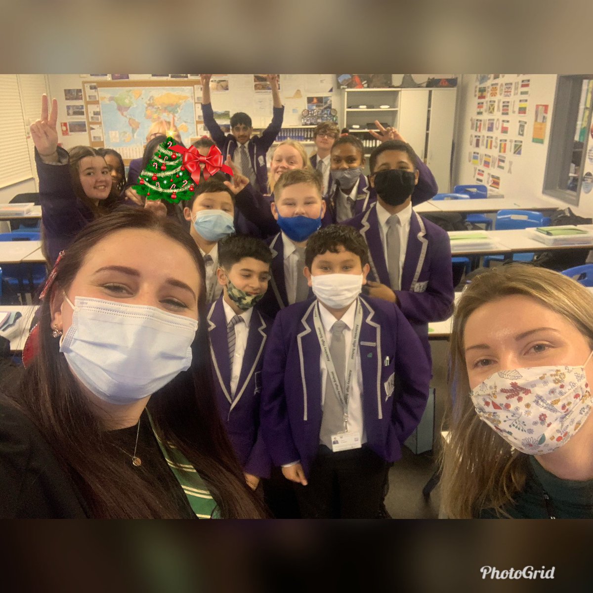 hanxlucy's tweet photo. Good luck @MissGOakley, thank you for your never ending  hope in our form and your great advice, thank you for your inspiring efforts in making our day without fail for the last two years and thank you for giving us #9Sisthebest to remember forever, good luck miss🤍 https://t.co/CND1yBJ2C1