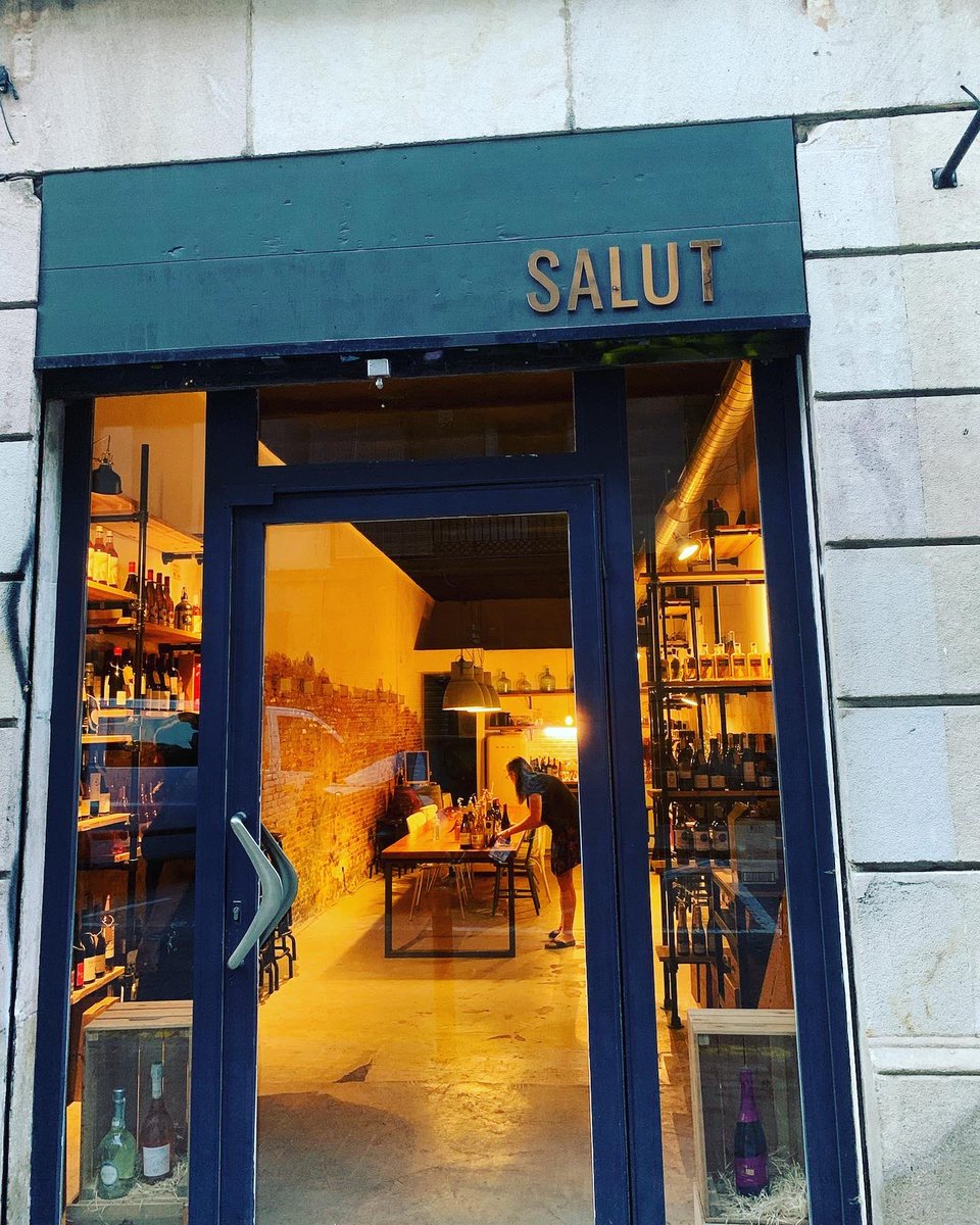 The proprietor of Salut Wine Studio is a kindred spirit. ✨ instagram.com/p/CgP8yMErf8g/…