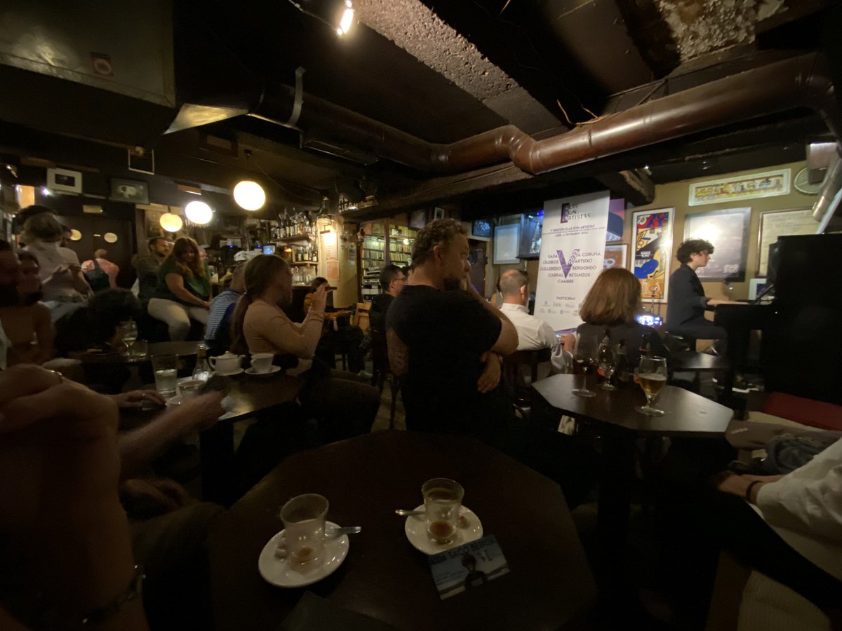 tinoperezv's tweet image. #AhoraMismo #JazzFilloa #ElasSonArtistas #Piano con @BeiroaAida 
Gracias por el privilegio. Delicadeza y sensibilidad en un paréntesis para recordar