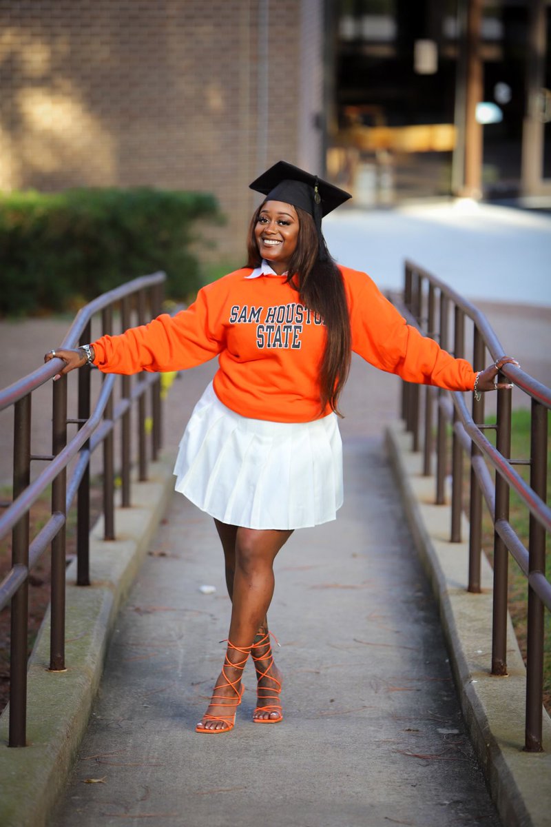 BlacckBeautty's tweet photo. I believed I could, so I did
                                                                  
✔️B.S. in Interdisciplinary Studies                               
✔️President  
✔️Vice-President
✔️NHSLS
✔️Dean’s List 
Masters Loading🤫…..

August 6th, 2022 | 2:30 pm👩🏾‍🎓🍾
#SHSUGRAD https://t.co/TKSIaLPKfr