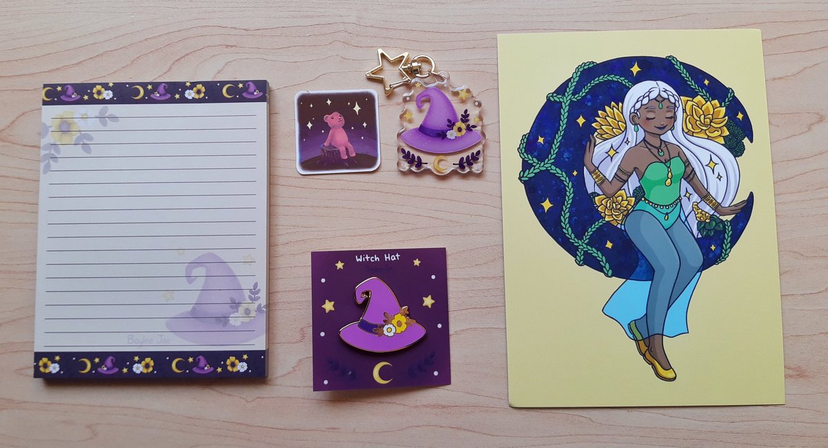 Nickle4aPickle's tweet photo. I got my order from @Baylee_Jae today! Everything looks so good! 💜 ✨ I've already got the charm clipped to my backpack, and a couple of matching pens sitting with the notepad~ https://t.co/2Ob8zBbJT4