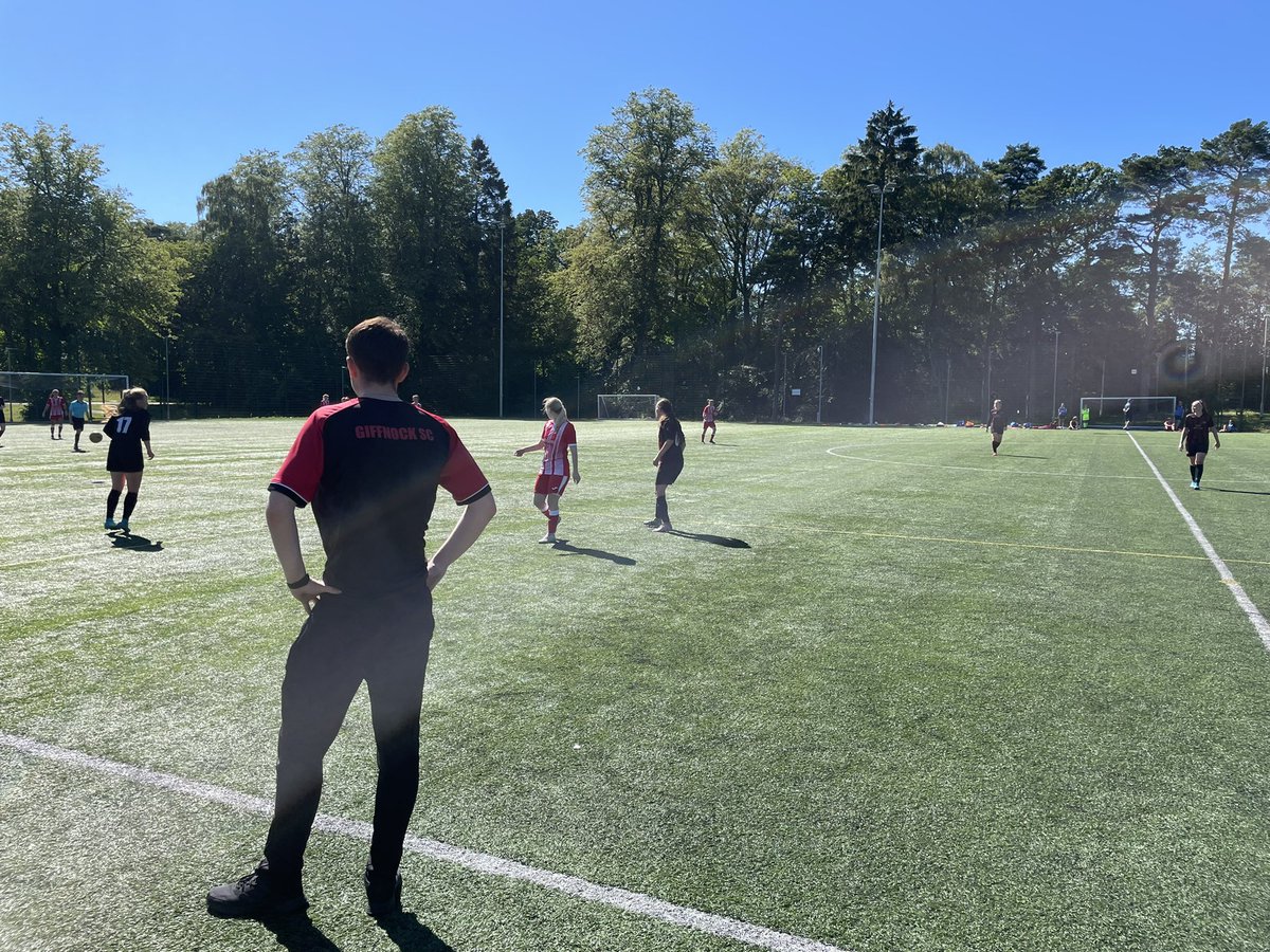 GiffnockSCGirls's tweet photo. PLAYER RECRUITMENT | We are on the look out for an ambitious goalkeeper to join our senior squad. 2/3 sessions per week. Interested in a new challenge? Please get in touch. https://t.co/zUtxLRhCb7