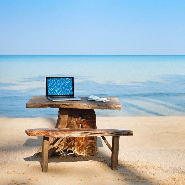 Please RT

3-year REMOTE POST-DOC in behavioral science or metascience

- work remotely (if you wish)
- focus full time on research
- potential transfer to tenure track position
- join a team publishing in top journals such as Nature Human Behaviour, PNAS...

1/n