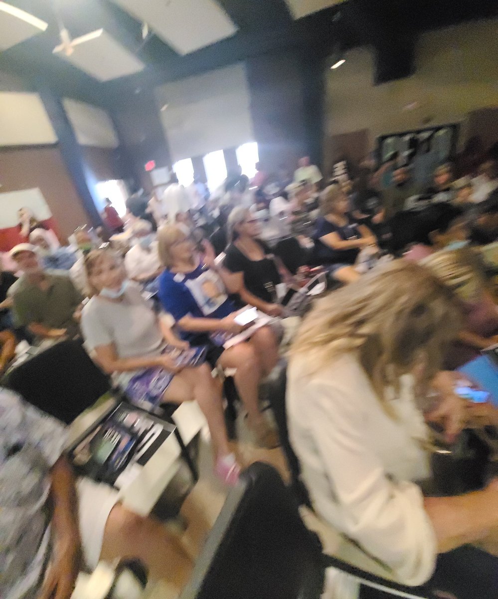 Moms for Beto tweet media