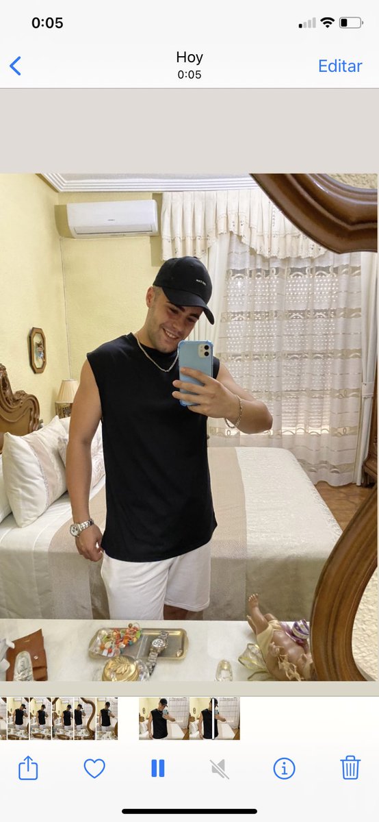 Yo no pido, me lo gano
No lo digo, yo lo hago
Borro todo y lo regrabo
Te lo robo y lo regalo😉😝