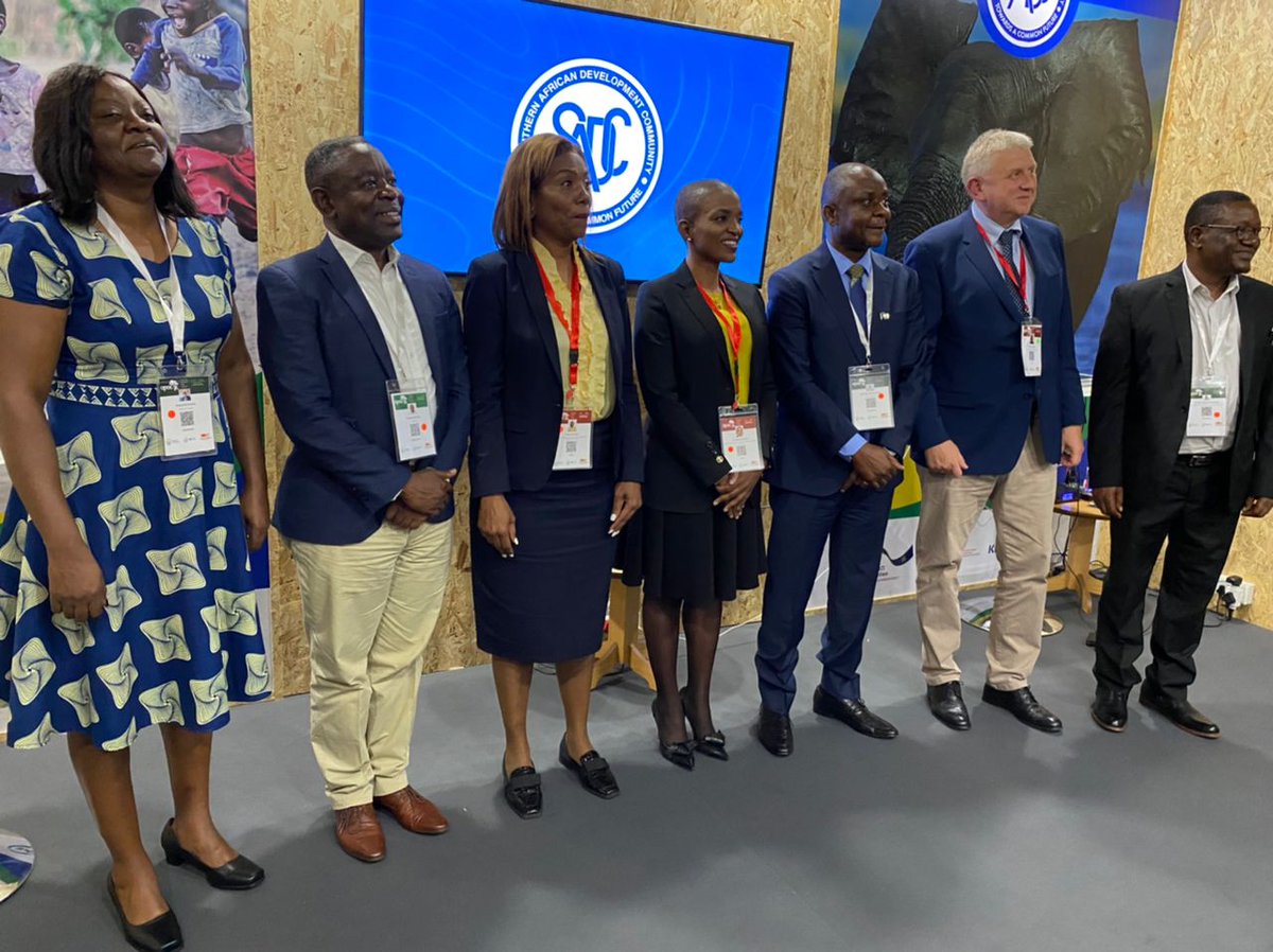 MOTHI_ZIMBABWE's tweet image. Deputy Minister @METHI_Zimbabwe  Hon @BarbaraRwodzi delivered some remarks during the official opening of the SADC pavilion during the Africa Protected Areas Congress 2022.
@AmbProf_Charity
@ProsperBMatondi 

m.facebook.com/story.php?stor…