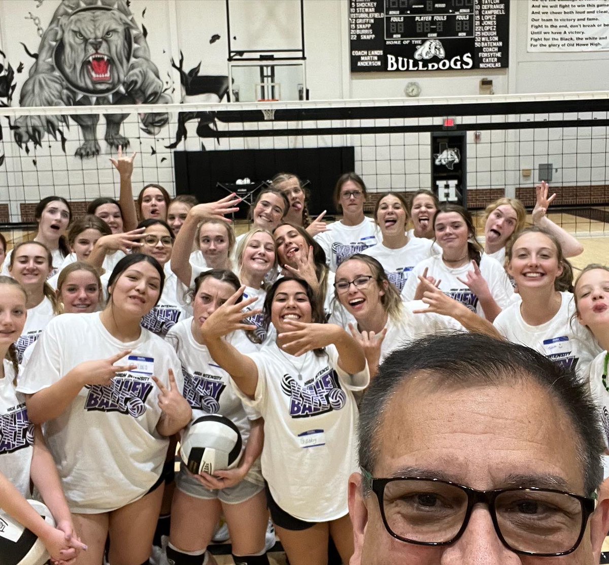 Howe Lady Bulldog Volleyball tweet media