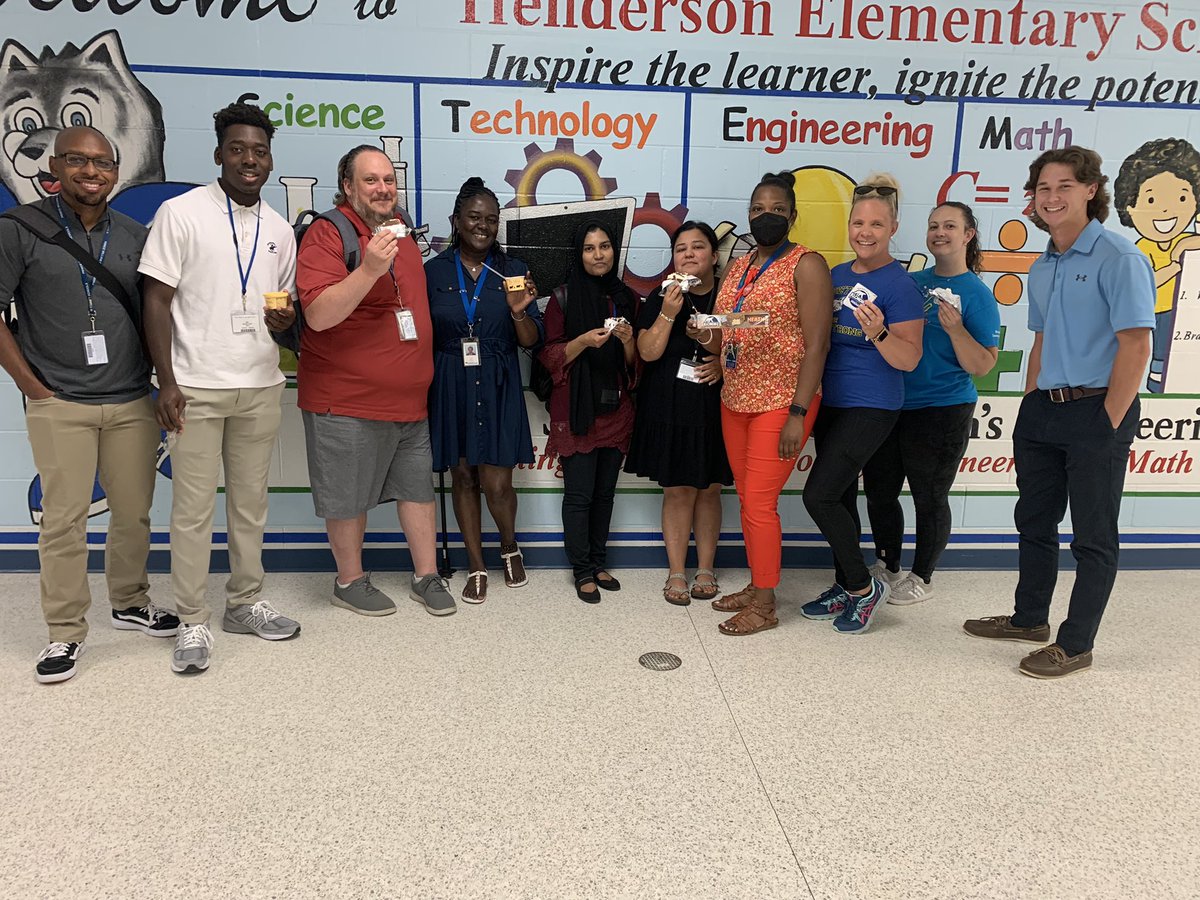 HendSS22's tweet photo. Norfolk State University showed their appreciation to our staff by treating us to Ice Cream. Thank you NSU and Mr. Toni Druilhet. https://t.co/aDlRo5PpPm