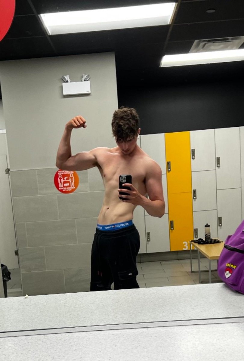 eusouWellzin's tweet photo. Agora só falta um banho... 

Quer me ver 💦? Olhe meu fixado

#PINTOSAWARDS 
#PINTOAWARDS 
#PINTOSAWARD https://t.co/3E6dDMEDyz