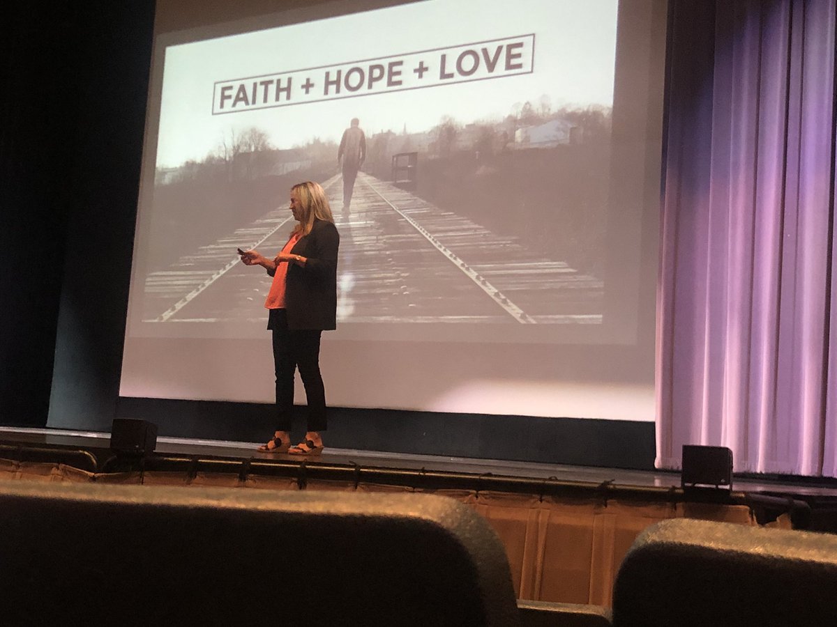 KhattakLA's tweet image. when my district’s professional development feels more like my personal development—then I feel like I have a calling, not a job @gcouros #PersonalizeCSD @EraARoberts