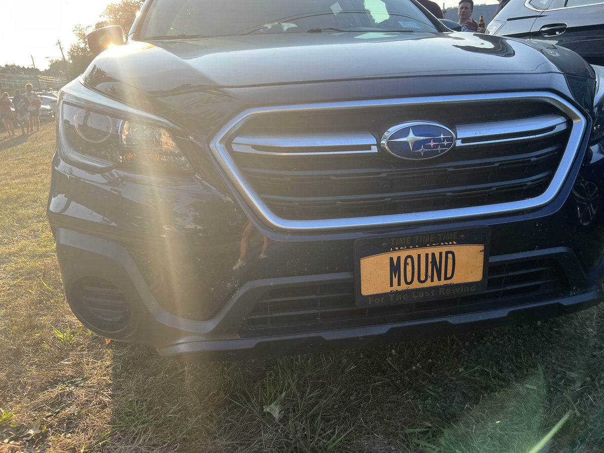 electricHOMEGRL's tweet photo. Mound is a #teamdank song @Slap0259 https://t.co/oIGVhz8PIn