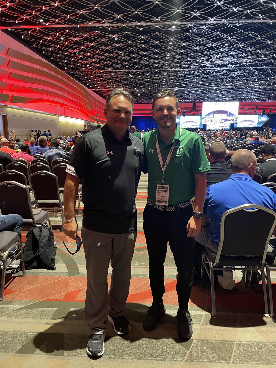 Being able to experience Coaching school with your dad is such a great experience! Lucky to have him as a boss and dad 💪
<a href="/THSCAcoaches/">THSCA</a> <a href="/CoachChadRogers/">Chad Rogers</a>