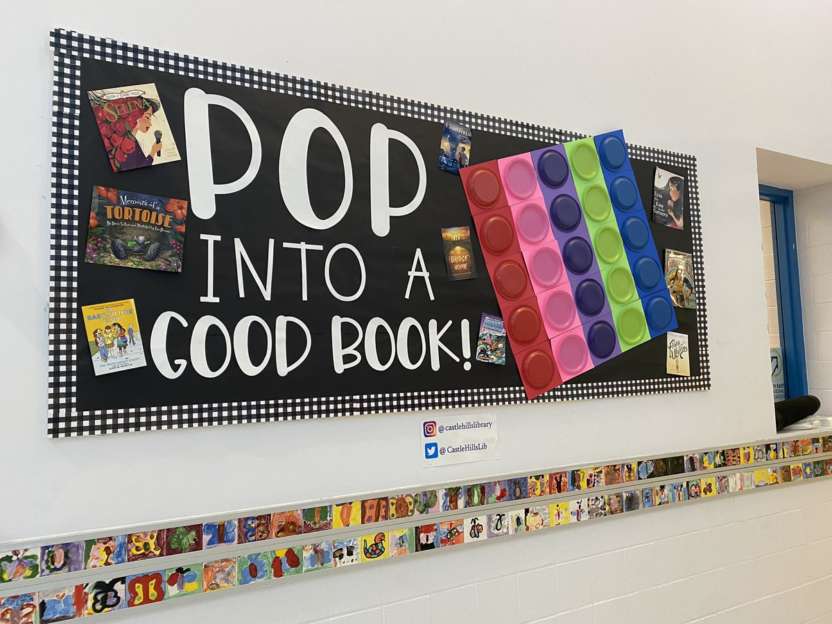 CastleHillsLib's tweet photo. Happy First Day of School! I can’t wait until your library day, we have so many new books for you to pop into! 🤗📓📔📖📚❤️@NEISDLibrary @CHE_NEISD https://t.co/S7PpzZGwi8