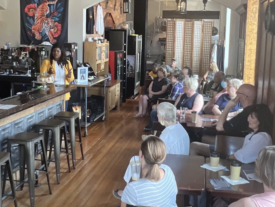 DeidreDeJear's tweet photo. I wrapped up my swing through SW Iowa yesterday in Ida County! Thank you to CornerHaus 101 for having me and to everyone who came out to join us! #WorthTheWork https://t.co/5OnfCf71lw