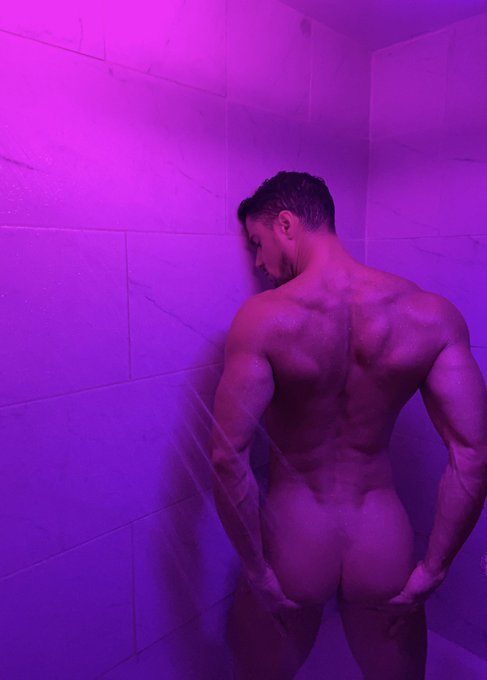 2 pic. ??????? https://t.co/HI18pNVKsQ