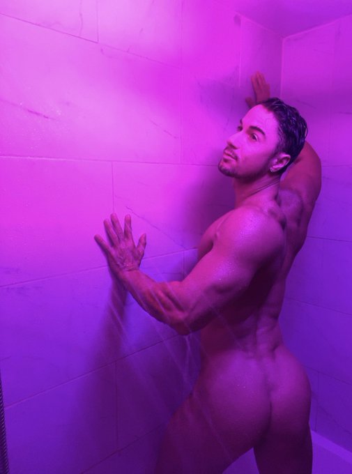 4 pic. ??????? https://t.co/HI18pNVKsQ