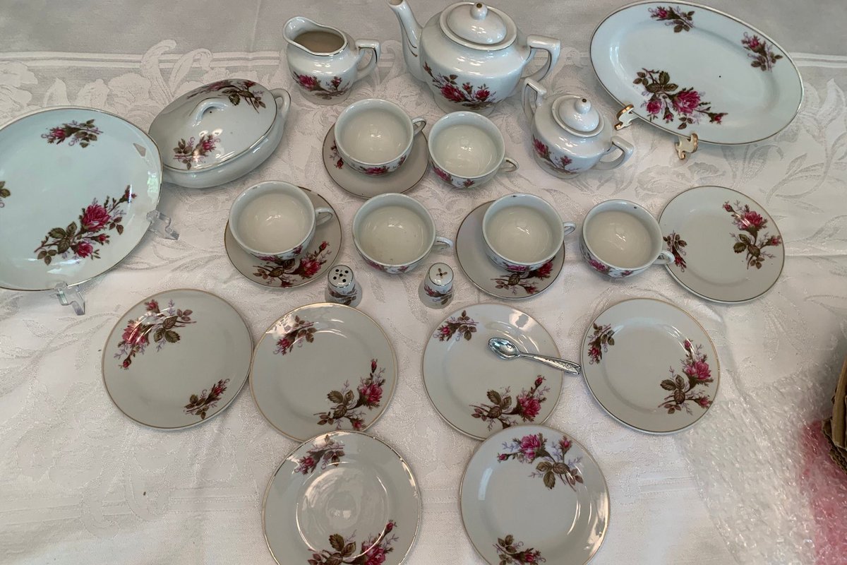 LilyDogAntiques's tweet photo. Excited to share this item from my #etsy shop: Vintage Porcelain Child's Tea Set With Original Box, Large Vintage Porcelain Moss Rose Tea Set #vintagechildteapot #vintagechildteaset #porcelainchildtea #ceramicroseteaset #miniatureteaset #childfloralteaset https://t.co/cLhQqxBAng https://t.co/dD4qadyswx