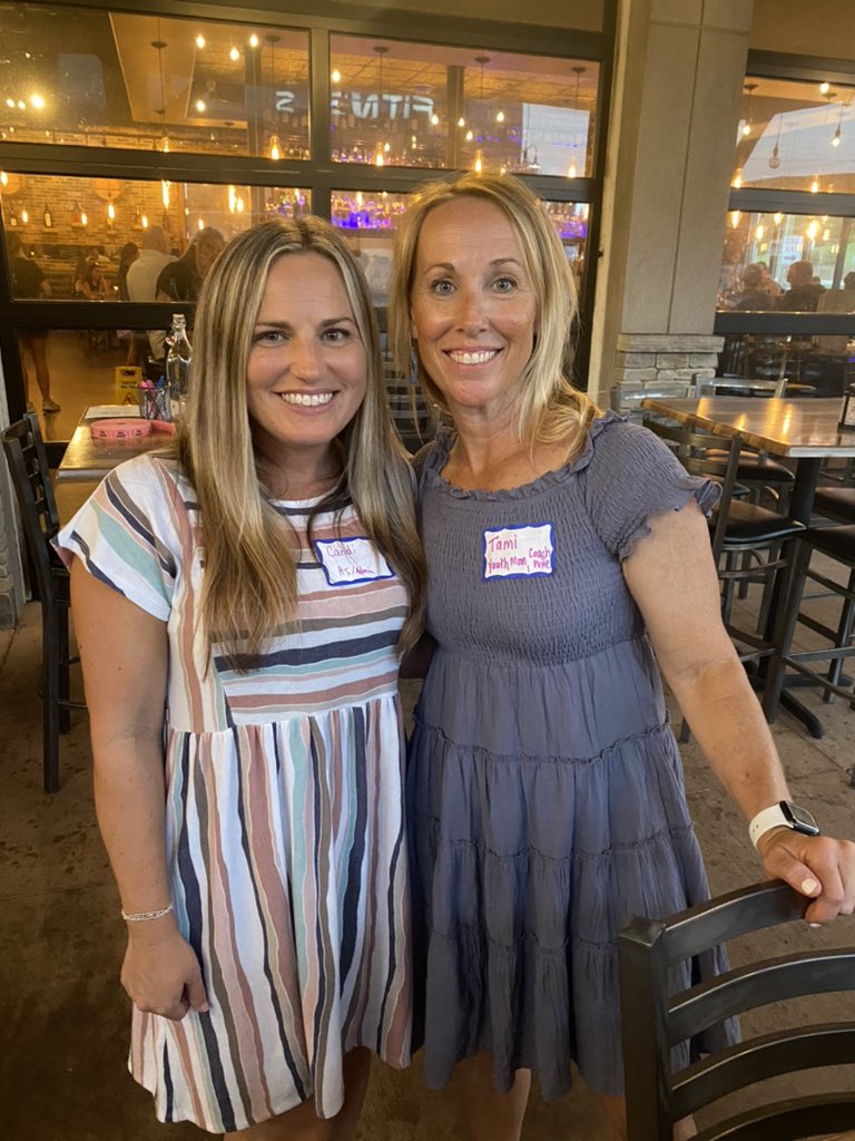 Love this community!

My Wife out having a blast with the football moms and supporters at a Darlings Of The Den Event tonight. 

Love that our football program is all about community.   <a href="/north_paulding/">North Paulding Athletics</a> 

1%