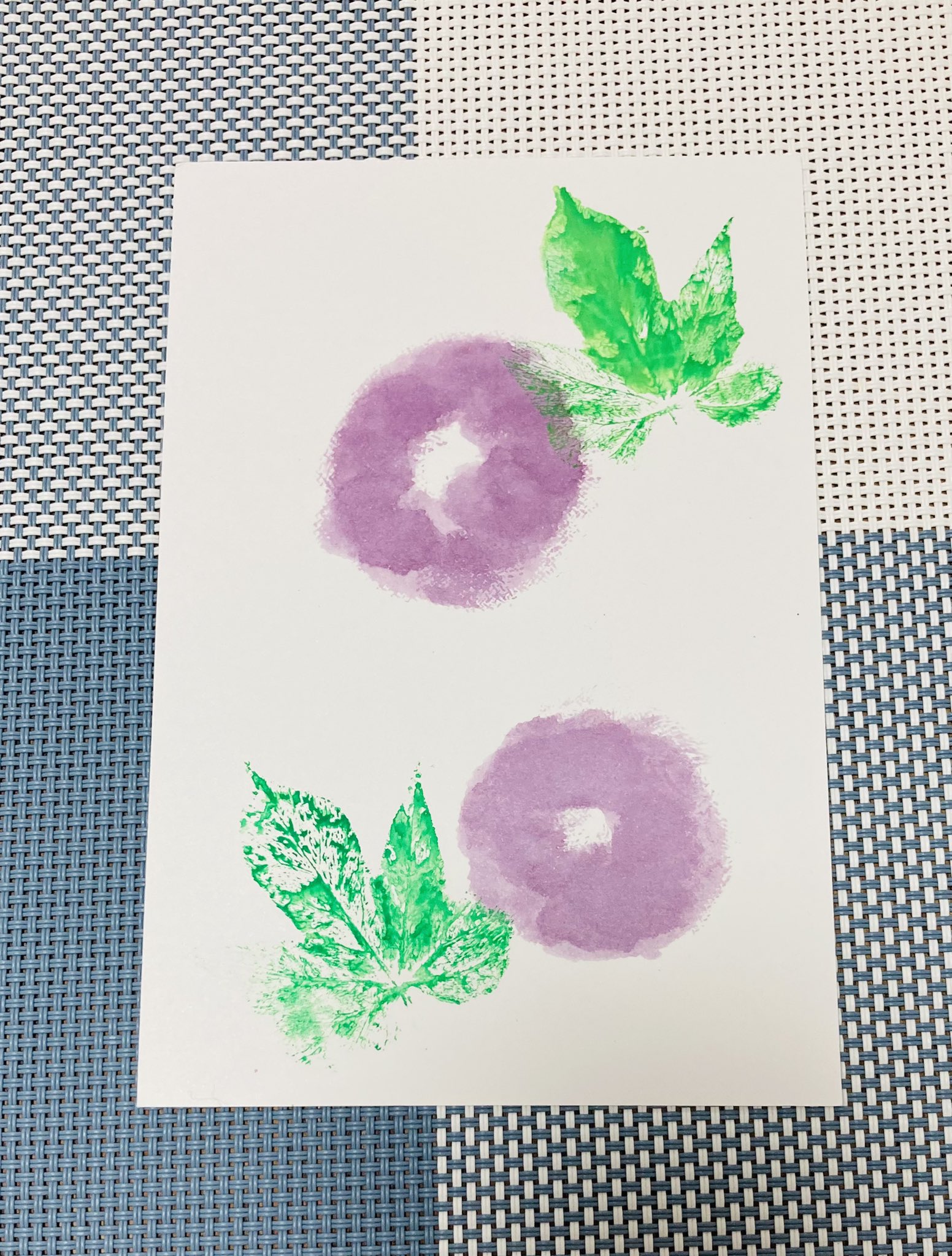 竹田 さおり アサガオの天然の色水でぐるっと丸を描いた 天然の絵の具 天然のアサガオの色 こんなに綺麗なんだよー 葉っぱスタンプ ペタペタ 次の教室 絵の好きな子が来るのでやってみようかな T Co Fv1hgyevad Twitter 竹田 さおり アサガオの天然の色水でぐるっと丸を描いた 天然の絵の具 天然のアサガオの色 こんなに綺麗なんだよー 葉っぱスタンプ ペタペタ 次の教室 絵の好きな子が来るのでやってみようかな T Co Fv1hgyevad Twitter
