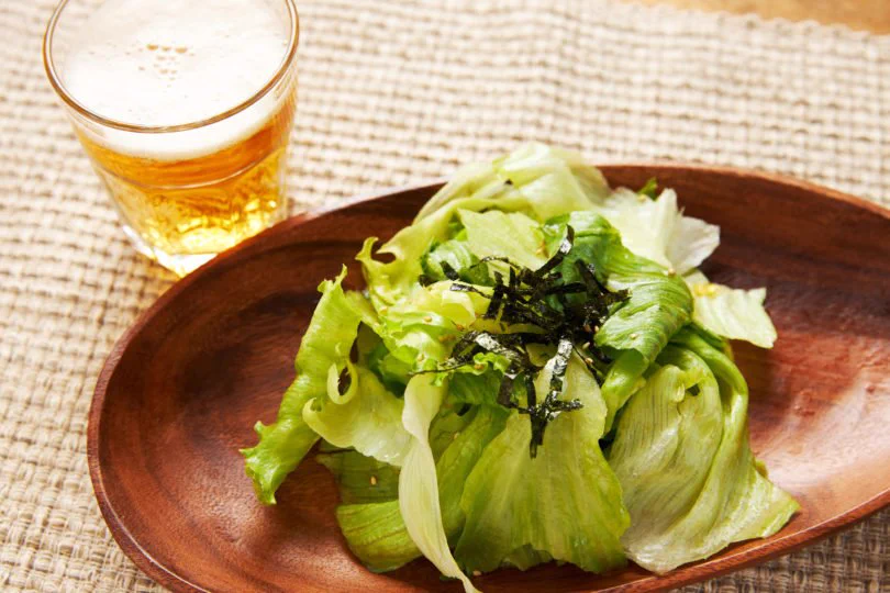 ちぎって和えるだけで作れちゃう？！レタスを使った、簡単に作れるサラダレシピ！