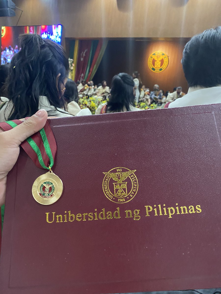 supermarkx's tweet image. Baleg ya salamat UP Baguio!
2018-*****
BA Communication (Broadcast-Speech)
Cumlaude pwede na lumandi!