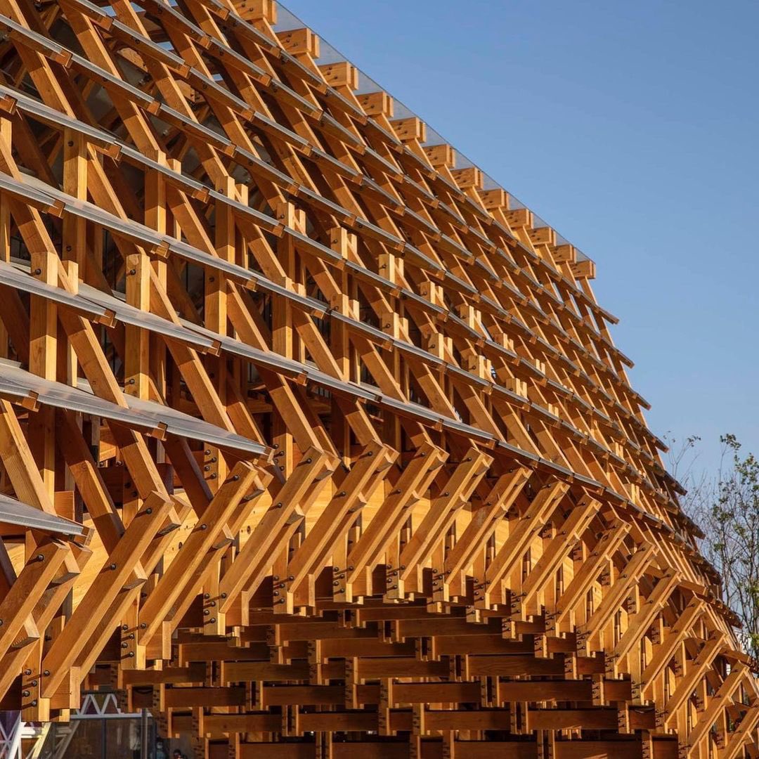 parametricarch's tweet photo. The Gulou Waterfront Resort's Arched wooden bridge 🌉 is a LUO Studio project that combines natural hardwood materials to set it distinguish from city constructions and to revitalize traditional country culture.

🖋 Architect: LUO Studio
📸 Photographs: Weiqi Jin https://t.co/9Aau6M7lC0