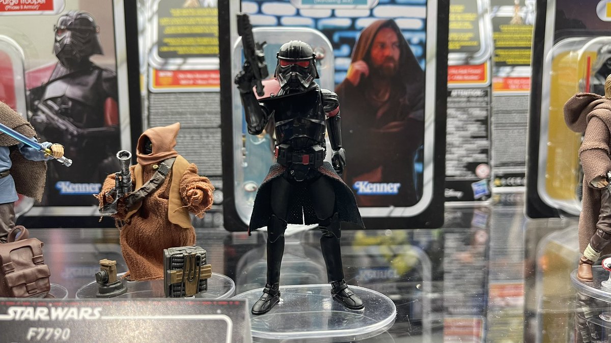 #StarWars #88theternalbattalion #TVC  #thevintagecollection #TheEmpire #Stormtrooper #Purgetrooper #ACTIONFIGURES #BackTVC #Hasbro #Kenner #SDCC2022 #Imperial #Army #Grogu #ObiWaKenobi #TheMandalorian #FYP 

Troops from Hasbro’s #SDCC #display