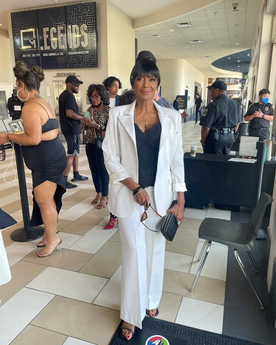 It is well with my soul....... https://t.co/4xrkz1uukE<a href="/tag/blackgirlsrock"class="tags"><span>#blackgirlsrock</span></a>