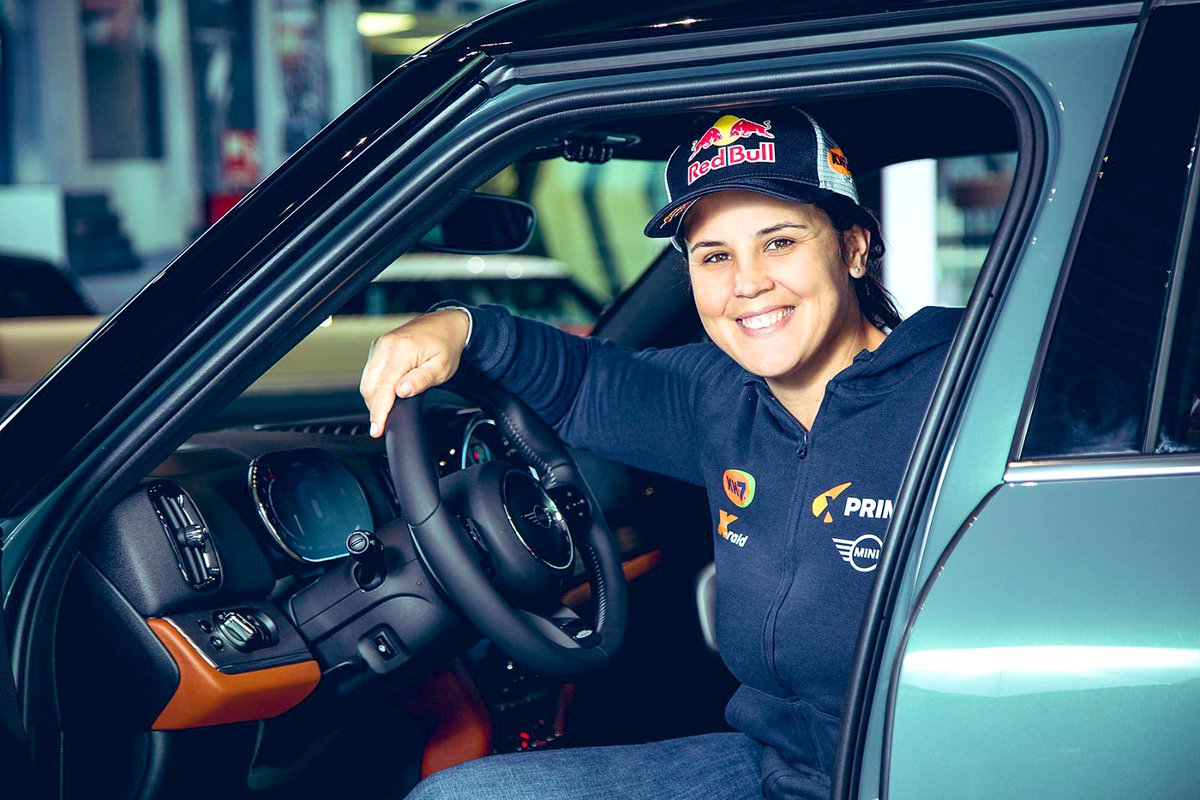 automotorcope's tweet photo. Hoy estaremos en el #MINIForum con @LaiaSanz_ embajadora de #MINI @MINIEspana y @ManuCampa_Art @Pilargpuebla #coches #arte #diseño #movilidad #auto #BigLove https://t.co/Mz5zFYEnxr