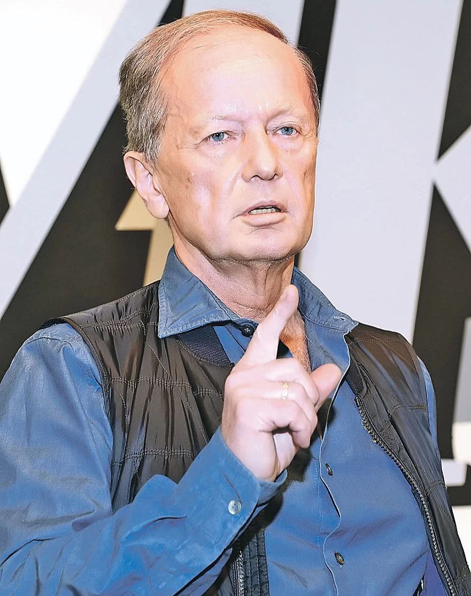 Сатирик Михаил Задорнов