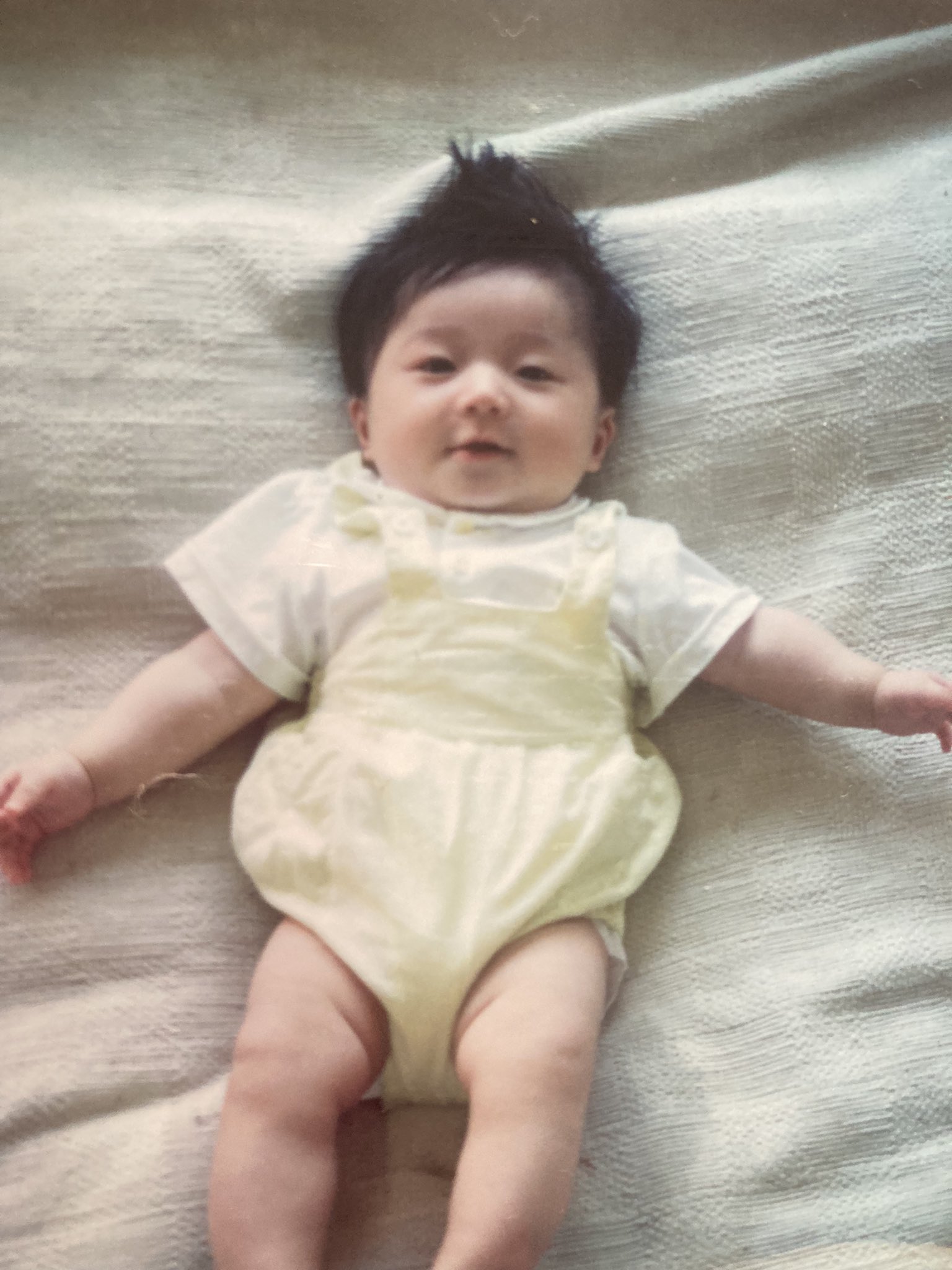 椿美砂子misako Tsubaki 次男現在31歳 県内一人暮らし めちゃくちゃ可愛い鼻が高い赤ちゃん主人酷似 色白でいつもにこにこでベビークレージュやディオールばかり着せてました 檸檬色や赤で次は女の子でも着れるようにと で ３番目は私の願いは却下され他