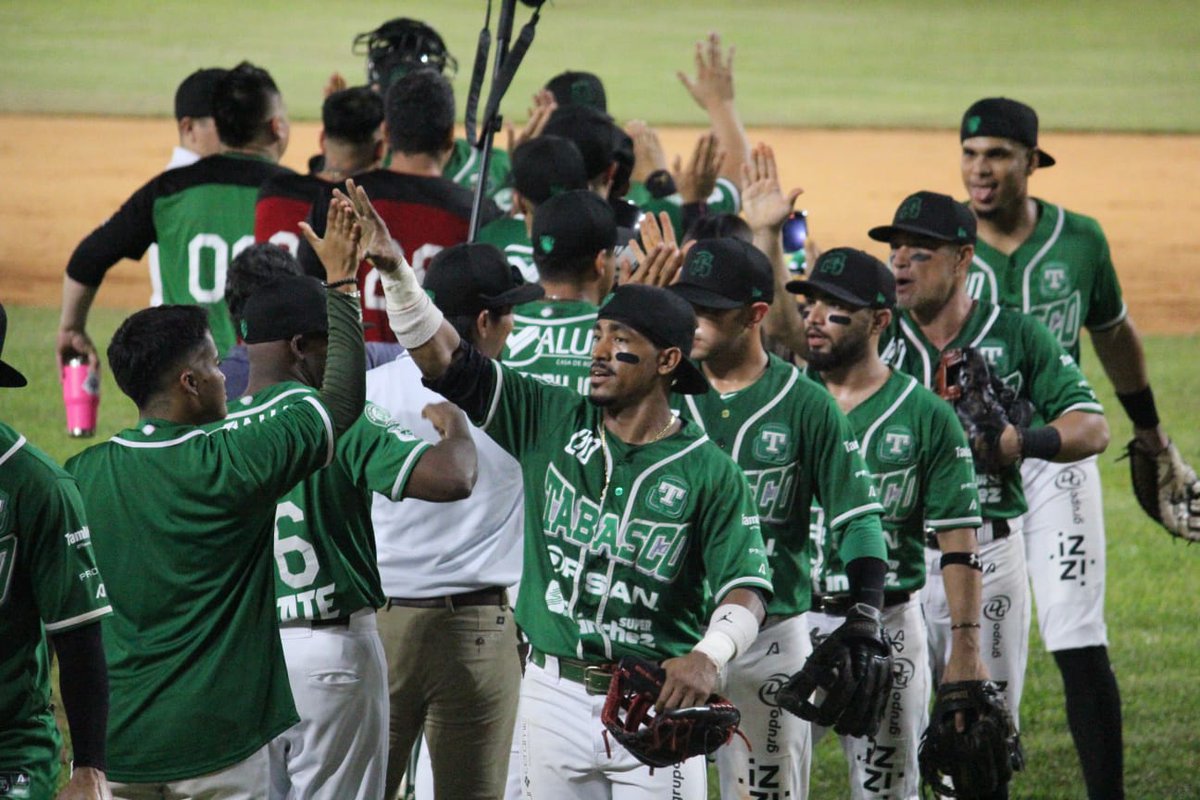 OlmecasTabasco's tweet photo. Lo volvemos a decir ¡Tabasco: AQUÍ ESTÁN TUS OLMECAAAAS! 🔥 🔥 🔥 

#SomosOlmecas👊🏽⚾️ https://t.co/UOFI1LJrCo