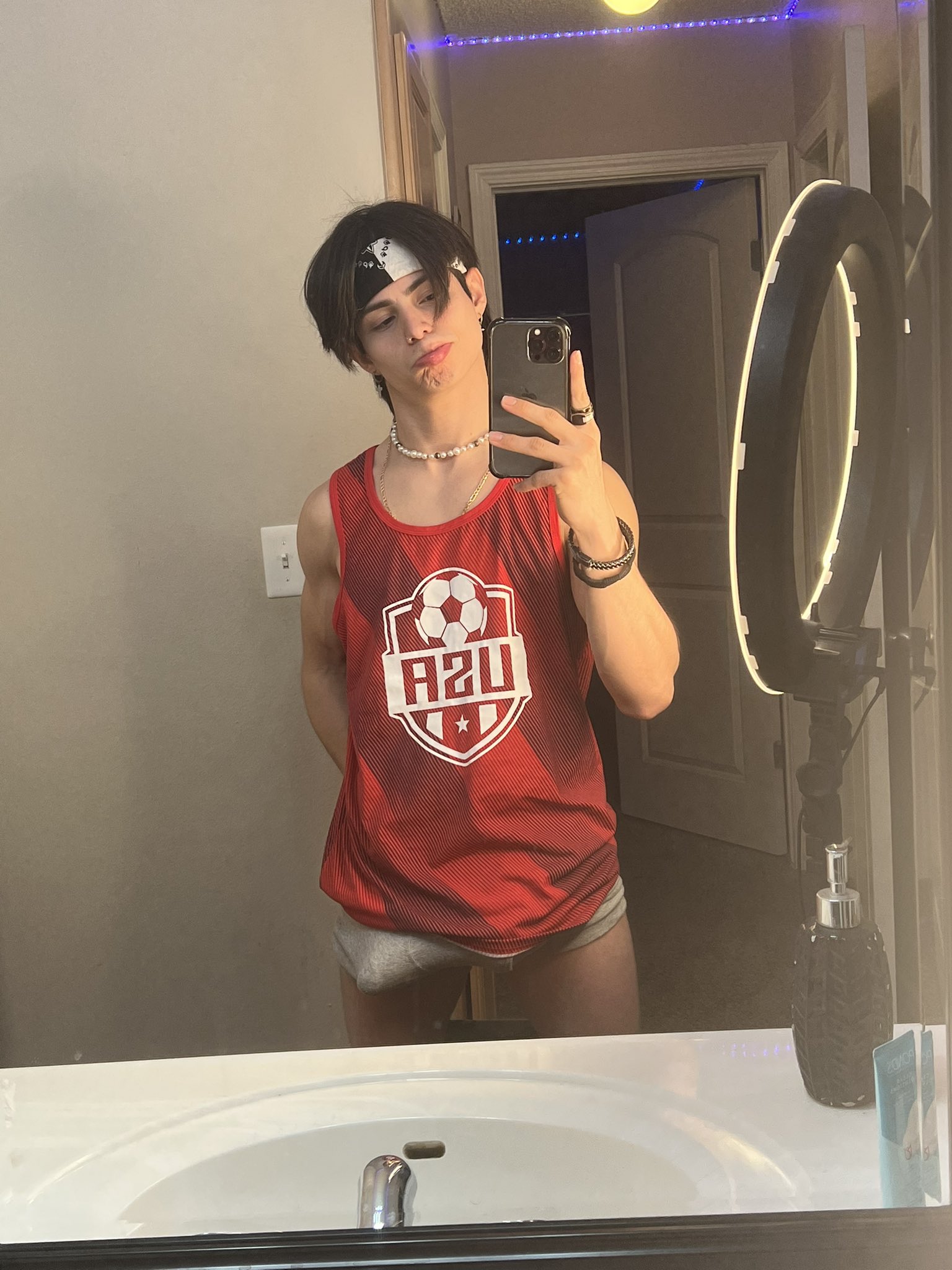 Dr.Porn on Twitter: "RT @ItsEdwinceron: Ups https://t.co/Z27GC3alsw