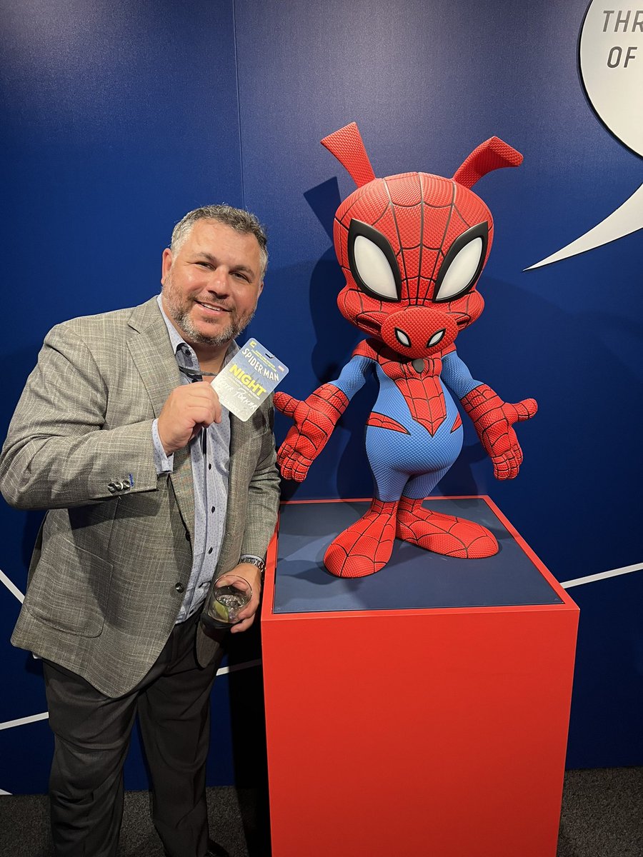 Induction night <a href="/ComicConMuseum/">Comic-Con Museum</a> #spideybeyondamazing