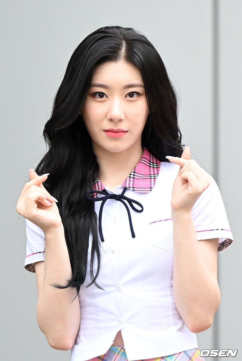 220721 아는형님 출근길 #채령 기사사진