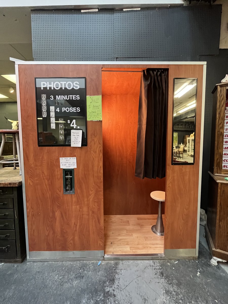 Photobooth.net tweet media